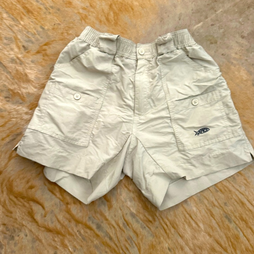 AFTCO Light / khaki men’s fishing shorts great condition SOLD FB